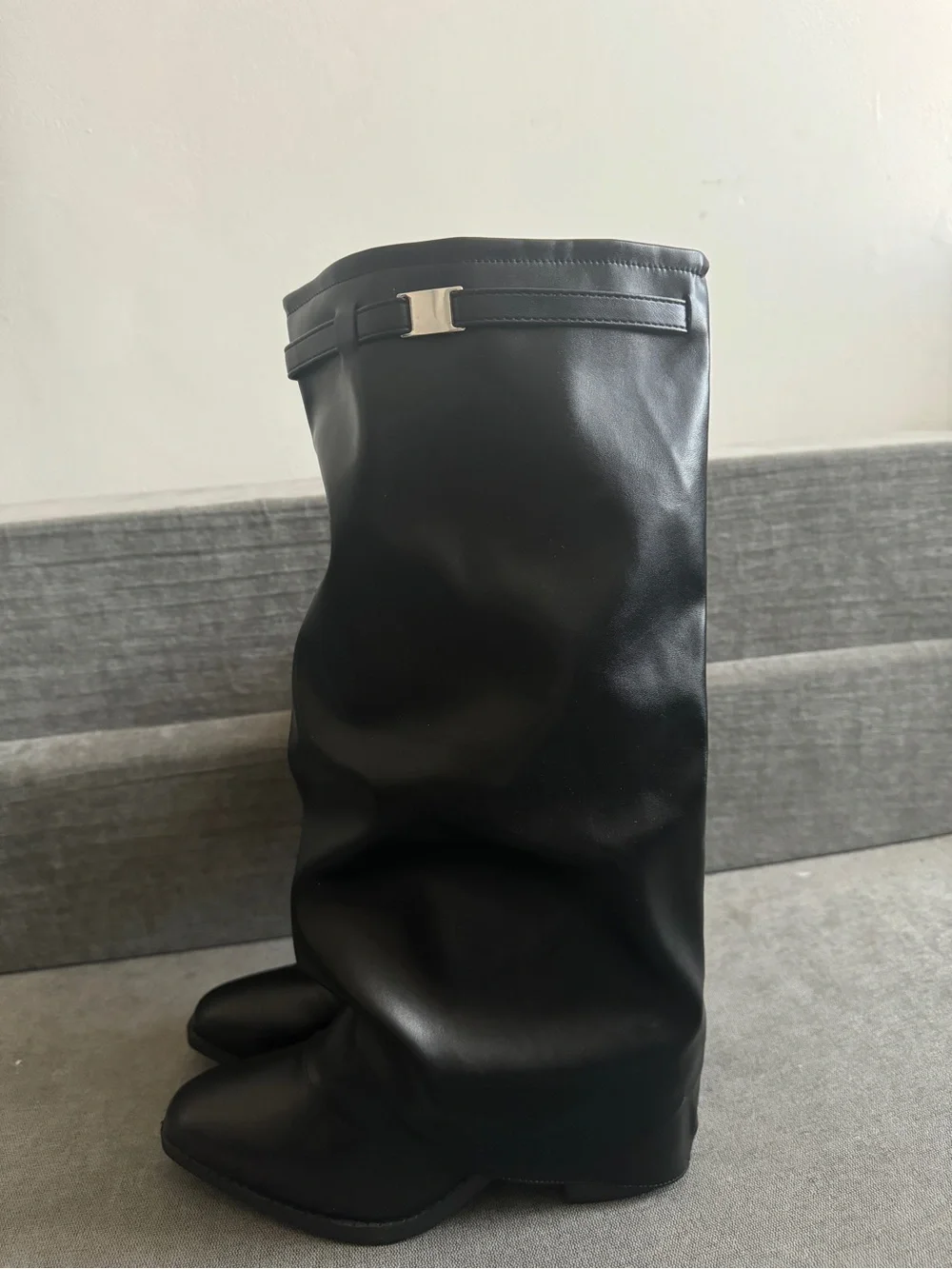 Women's Black Over-the-Knee Fashion Boots